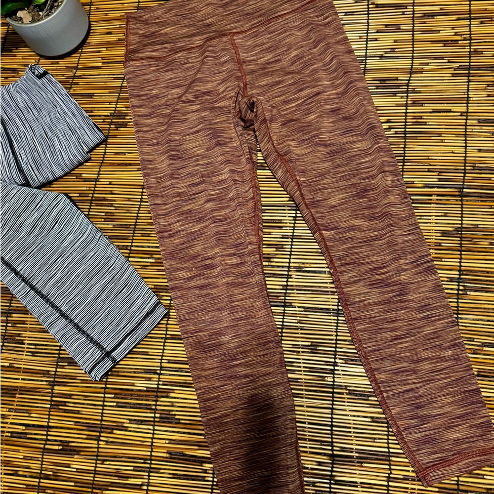 Athleta BUNDLE!!! Woman's Capri and Legging both size Meuium - Picture 9 of 11